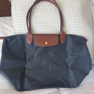 Longchamp Large Le Pliage Tote in Gunmetal/Graphite Gray